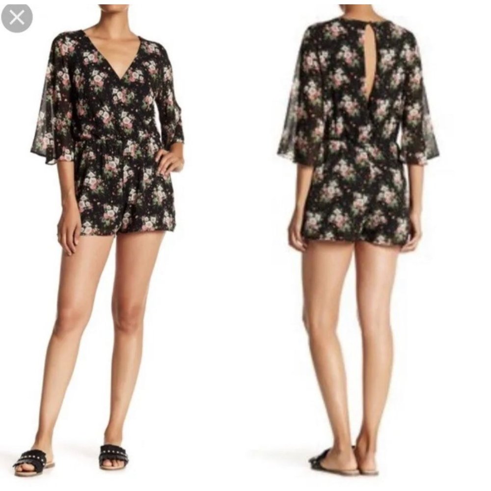 NWT Everly XS Romper Jumpsuit Black Floral Print 3/4 Sleeve